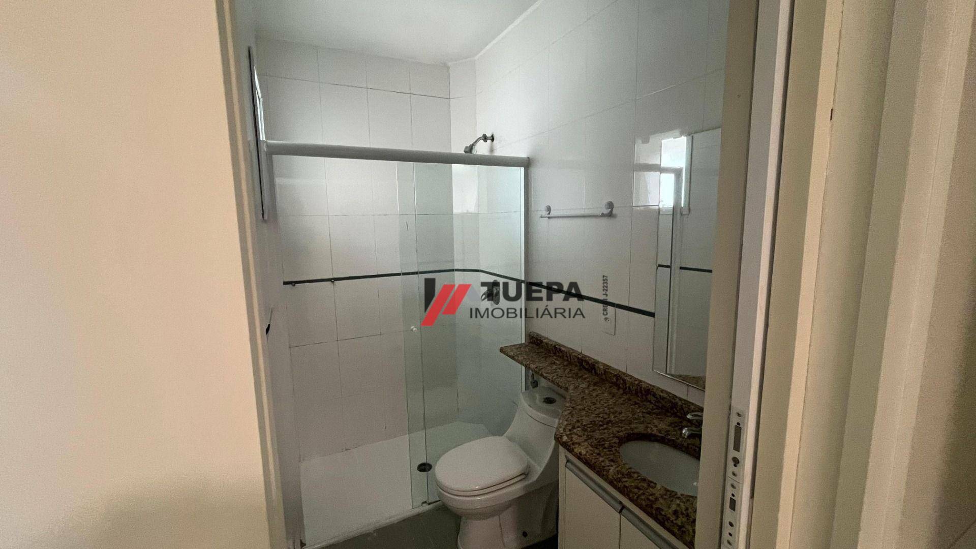 Apartamento para alugar com 3 quartos, 150m² - Foto 18