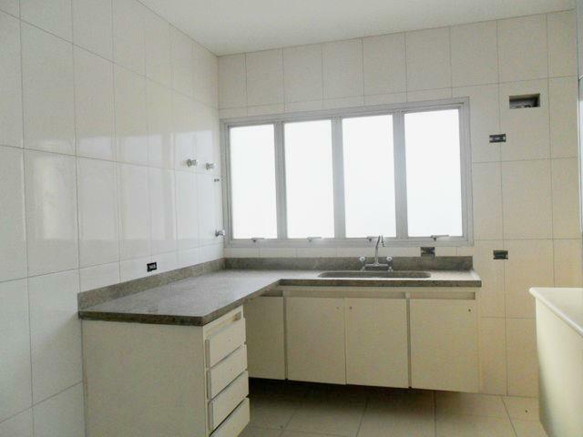 Apartamento à venda com 3 quartos, 250m² - Foto 23