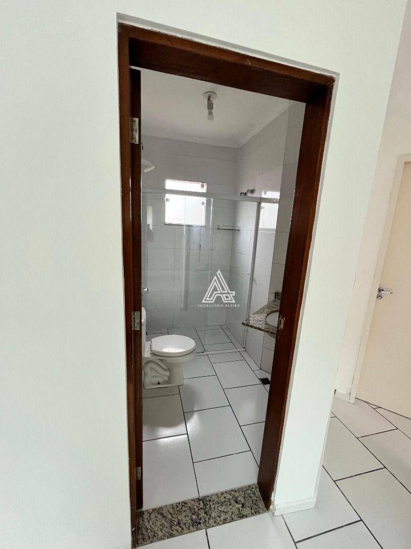 Apartamento para alugar com 2 quartos, 57m² - Foto 35