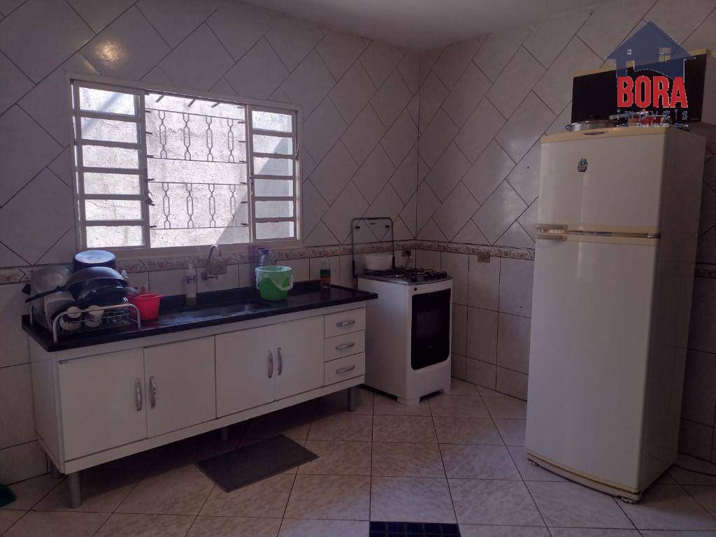 Casa à venda com 3 quartos, 190m² - Foto 14