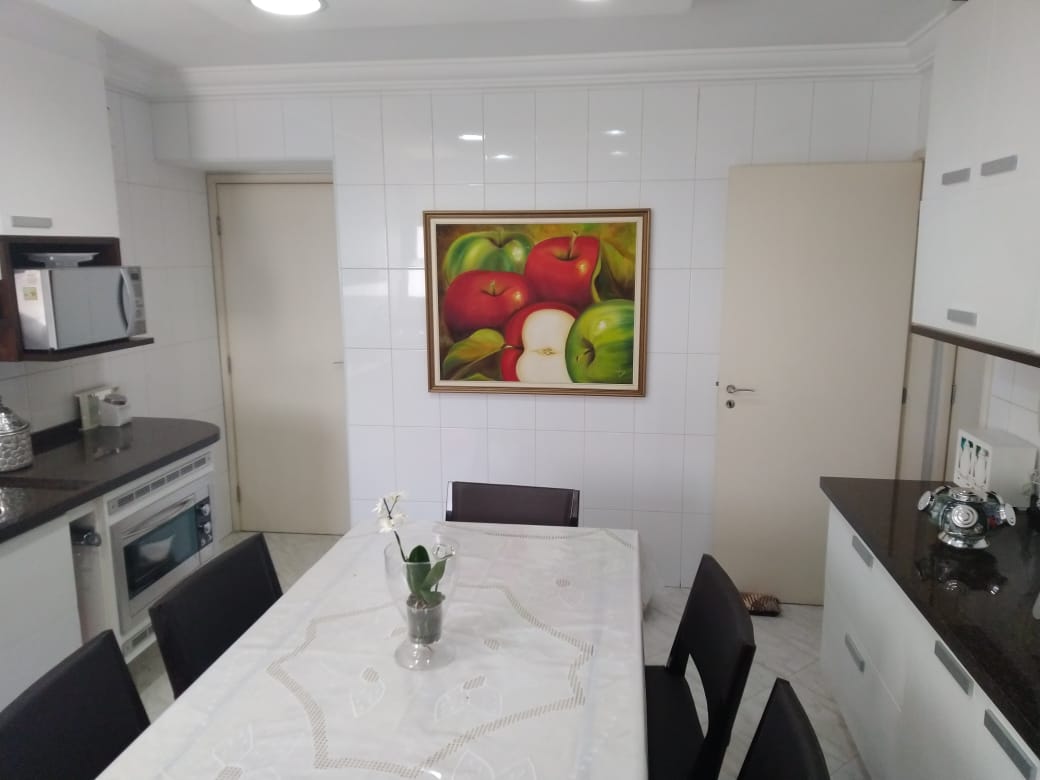 Apartamento à venda com 3 quartos, 143m² - Foto 19