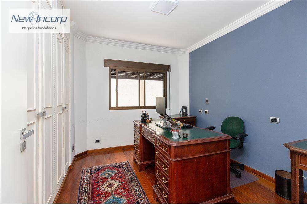 Apartamento à venda com 4 quartos, 220m² - Foto 26