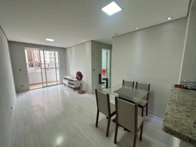 Apartamento para alugar com 2 quartos, 58m² - Foto 13