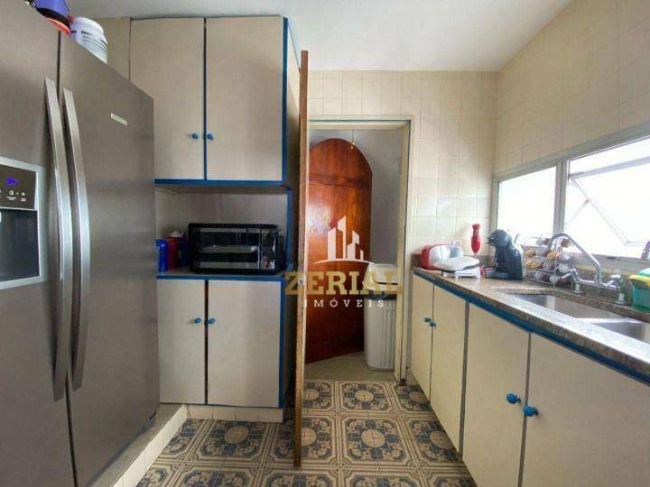 Sobrado à venda com 3 quartos, 359m² - Foto 11