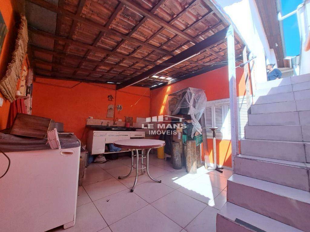 Casa para alugar com 3 quartos, 100m² - Foto 19
