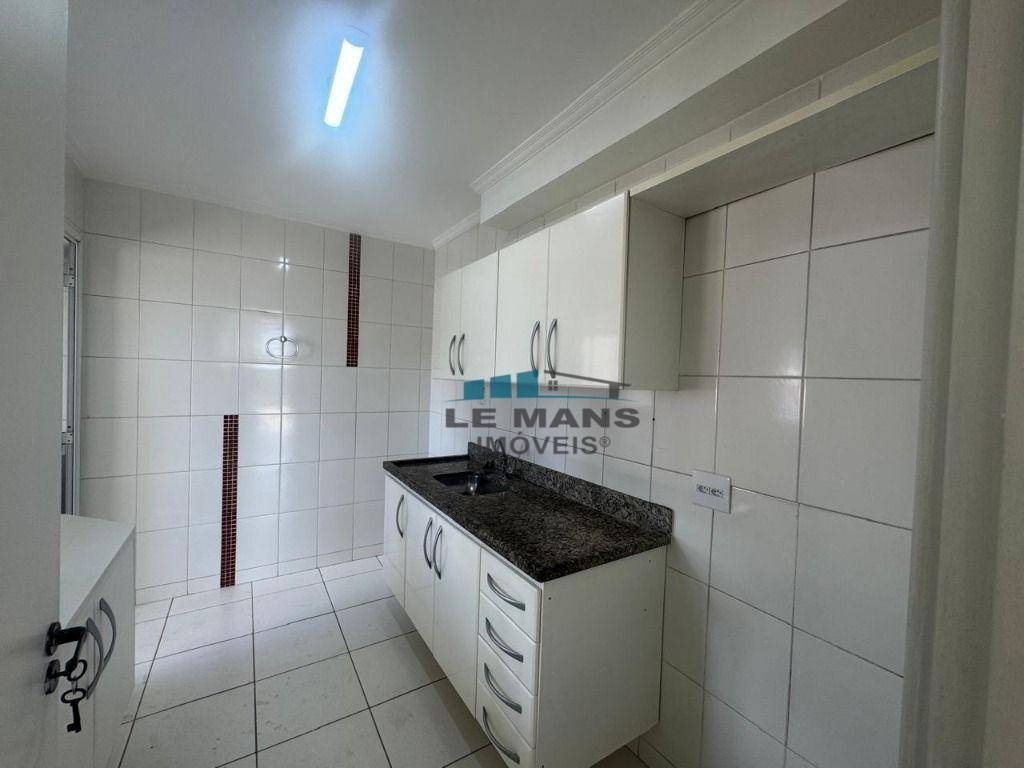 Apartamento à venda com 3 quartos, 69m² - Foto 5