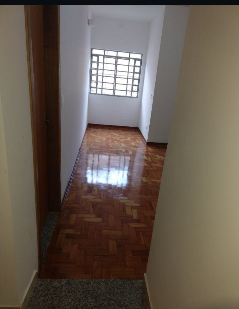 Prédio Inteiro para alugar com 6 quartos, 140m² - Foto 15