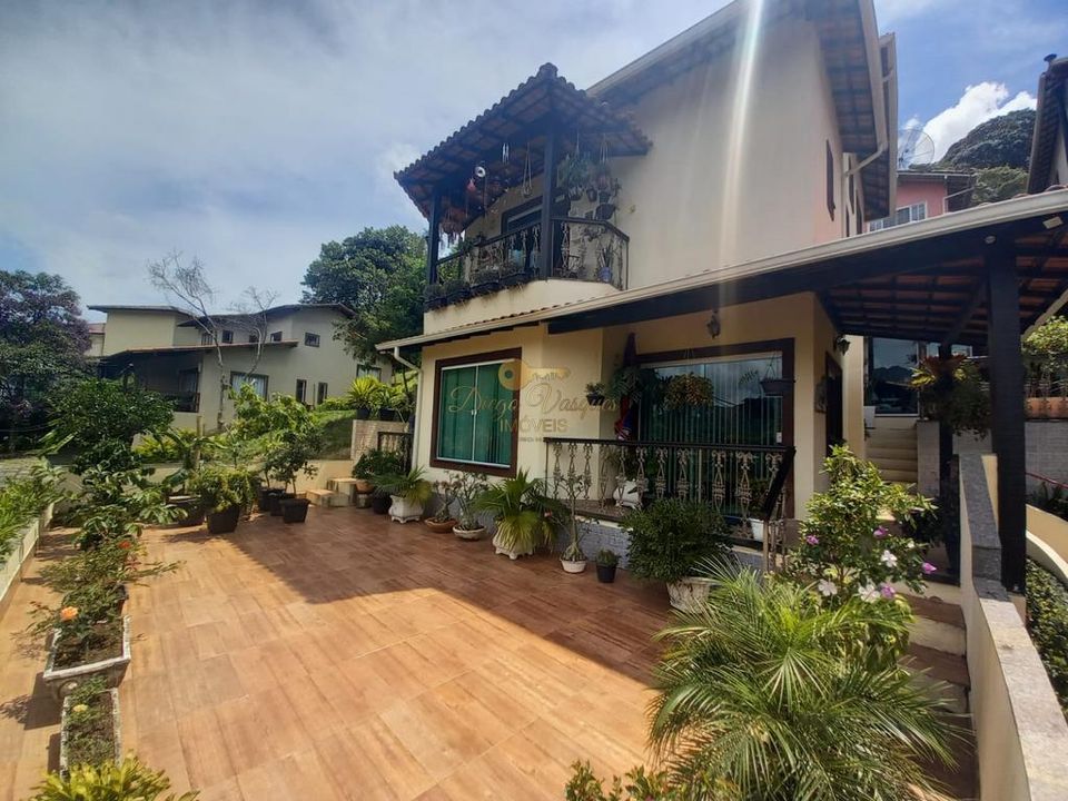 Casa de Condomínio à venda com 3 quartos, 200m² - Foto 2