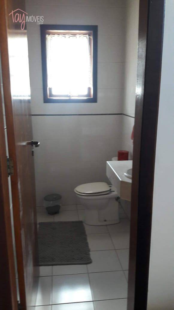 Casa à venda com 3 quartos, 200m² - Foto 19