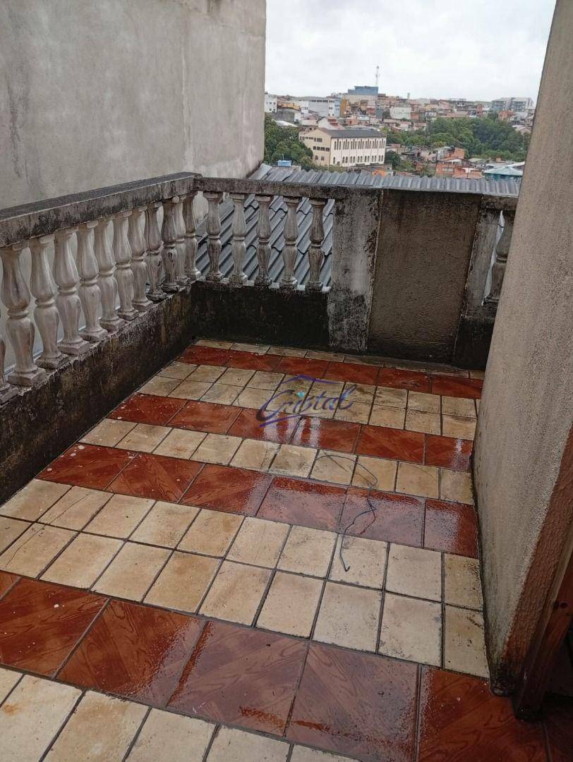 Casa à venda com 5 quartos, 200m² - Foto 17