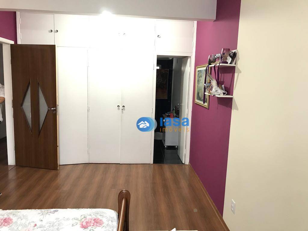 Apartamento à venda com 3 quartos, 192m² - Foto 9