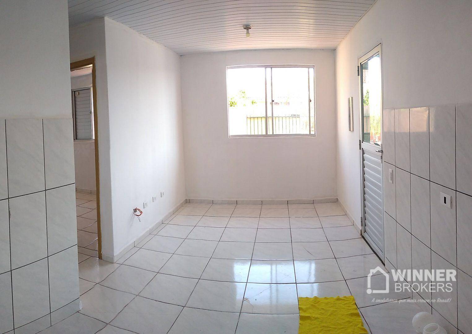 Casa à venda com 2 quartos, 59m² - Foto 2