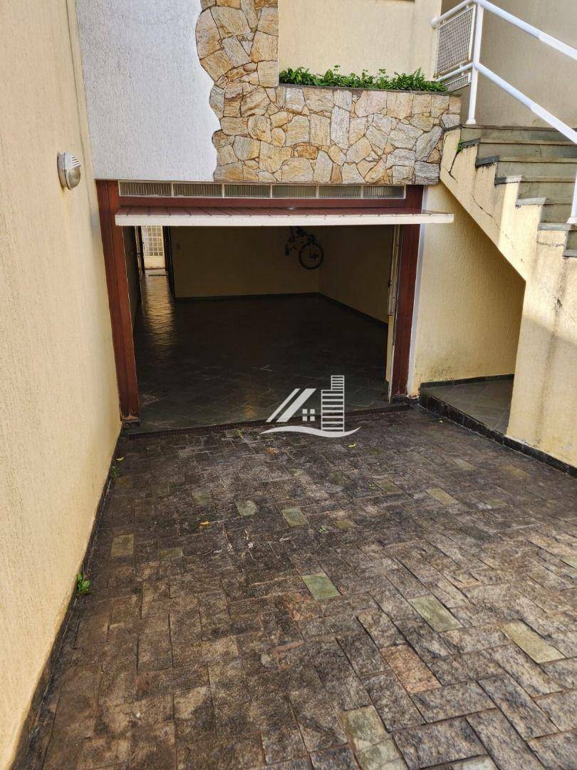 Sobrado à venda com 3 quartos, 202m² - Foto 4