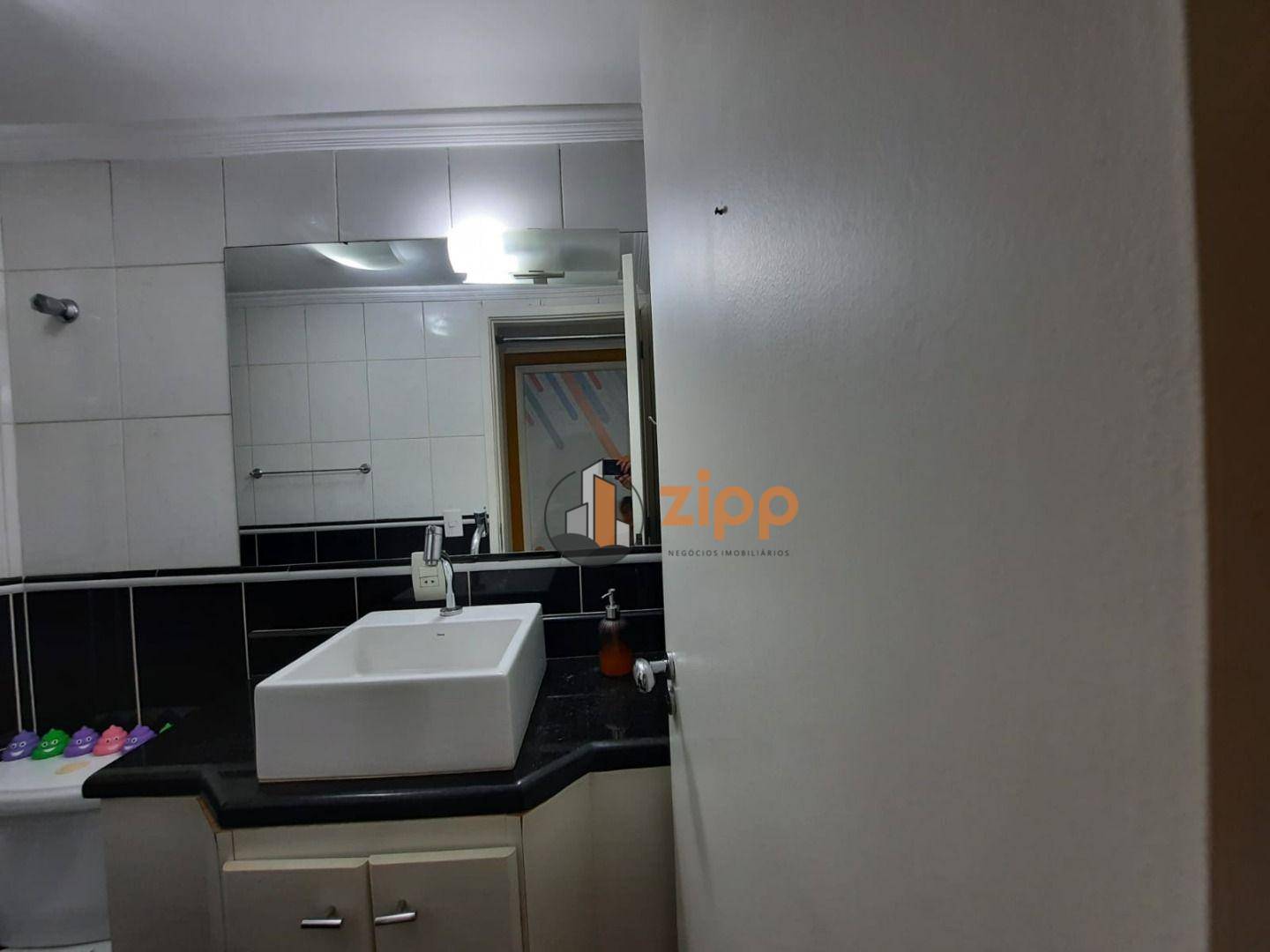 Apartamento à venda com 2 quartos, 55m² - Foto 25