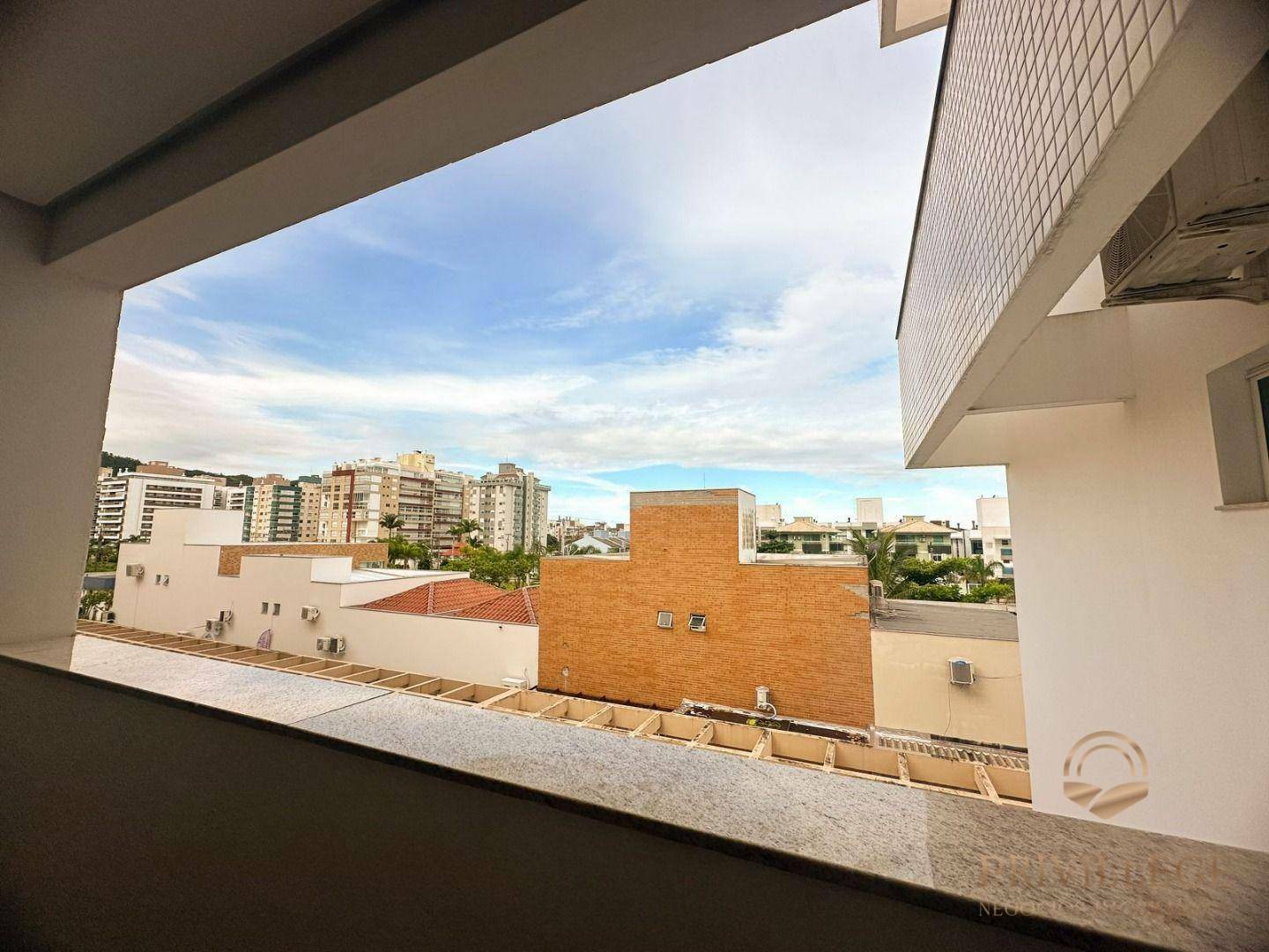 Apartamento à venda com 3 quartos, 110m² - Foto 7