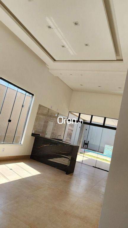 Casa à venda com 3 quartos, 150m² - Foto 2