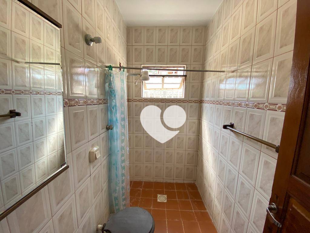 Casa de Condomínio à venda com 5 quartos, 300m² - Foto 9