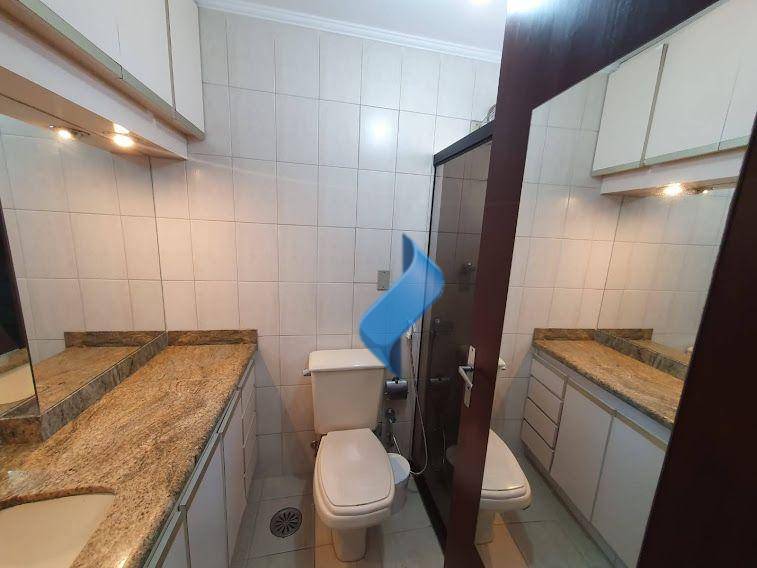 Apartamento à venda com 3 quartos, 135m² - Foto 11