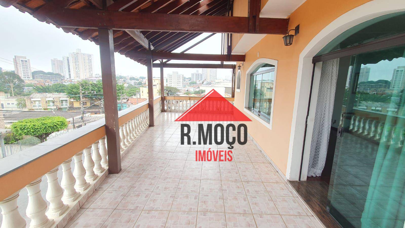 Casa à venda e aluguel com 3 quartos, 220m² - Foto 8