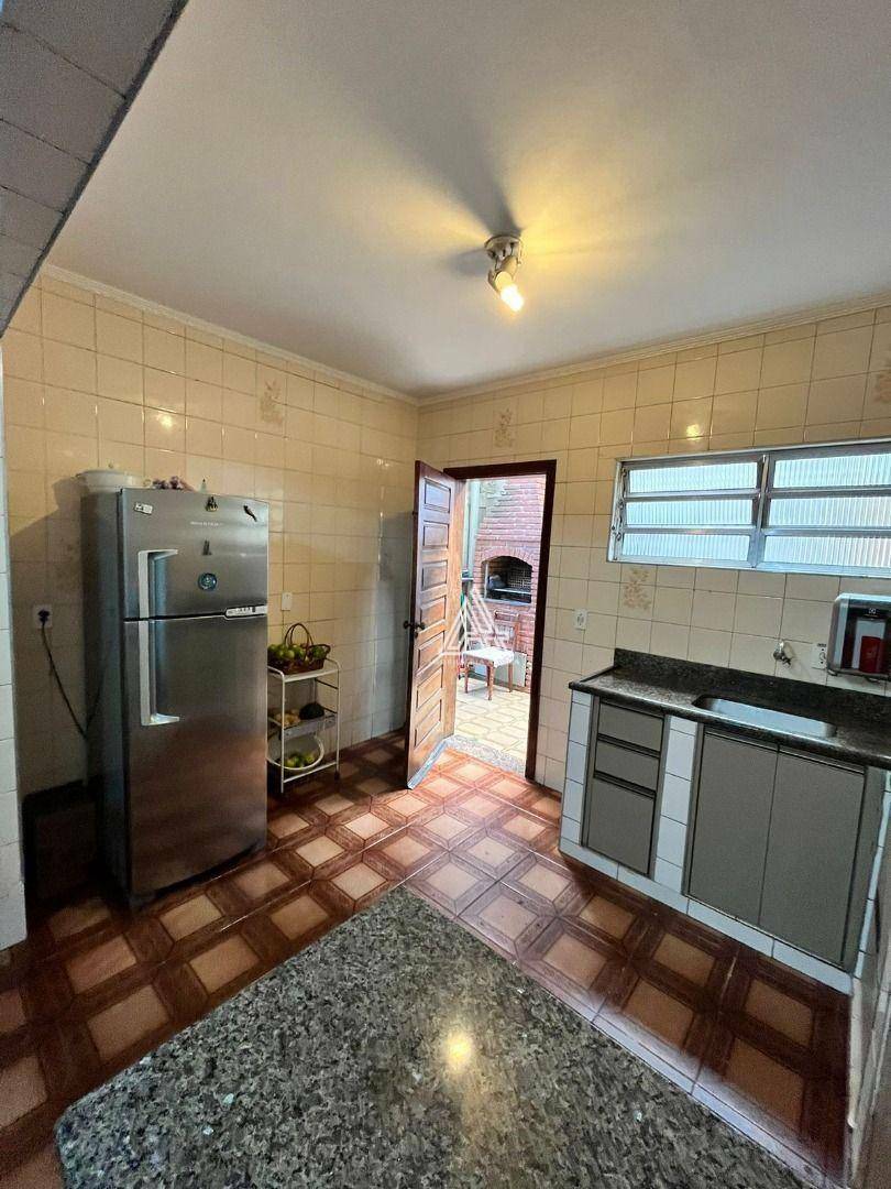 Sobrado à venda com 3 quartos, 209m² - Foto 26