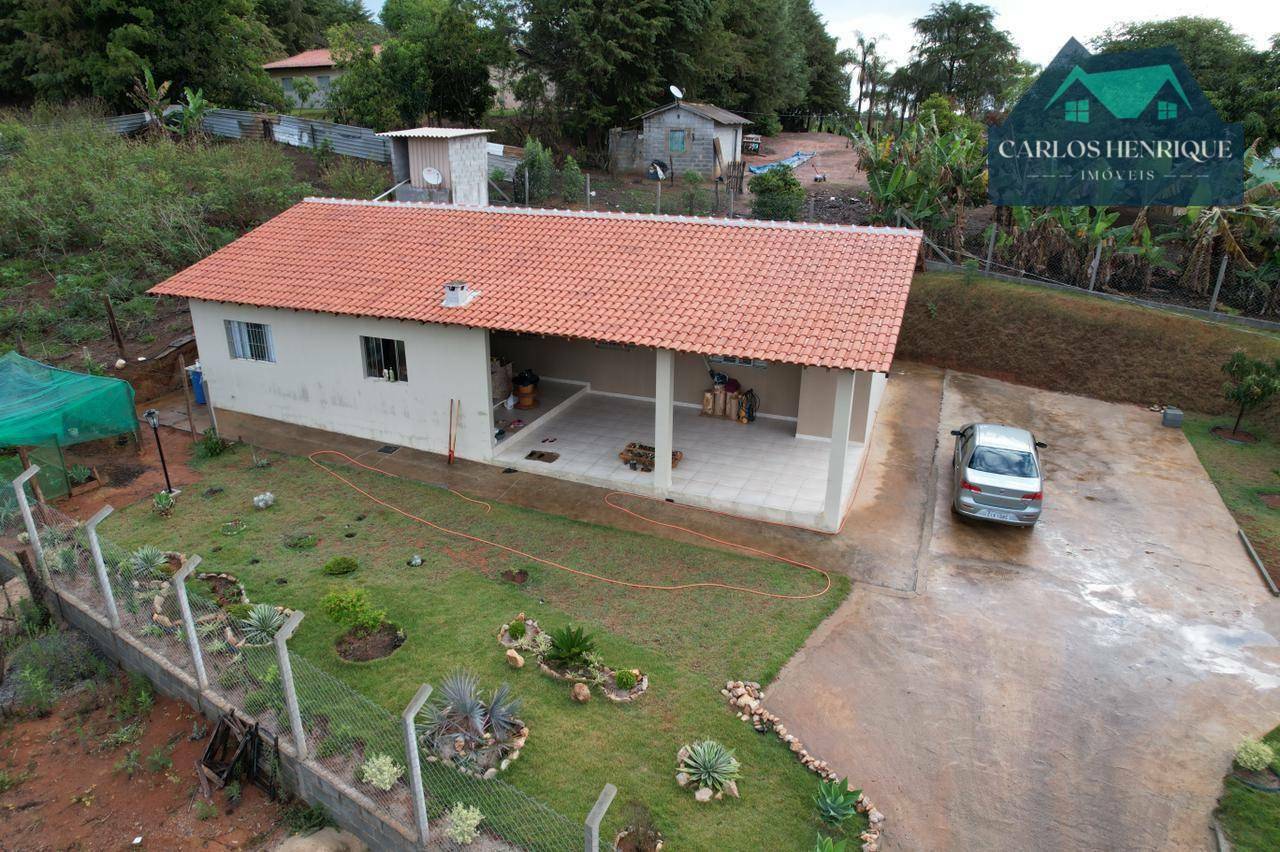 Chácara à venda com 3 quartos, 120m² - Foto 1