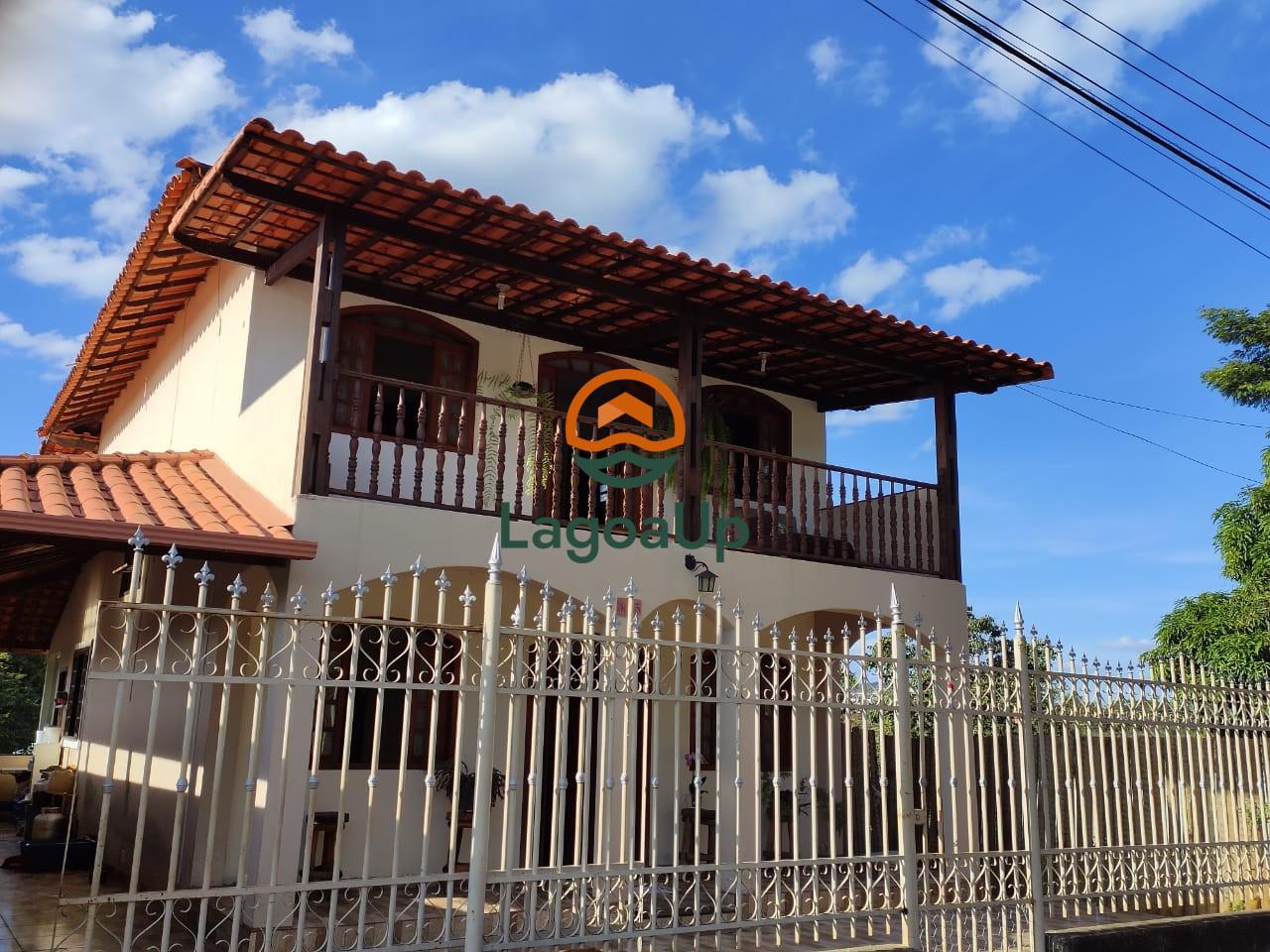 Casa à venda com 3 quartos, 258m² - Foto 2