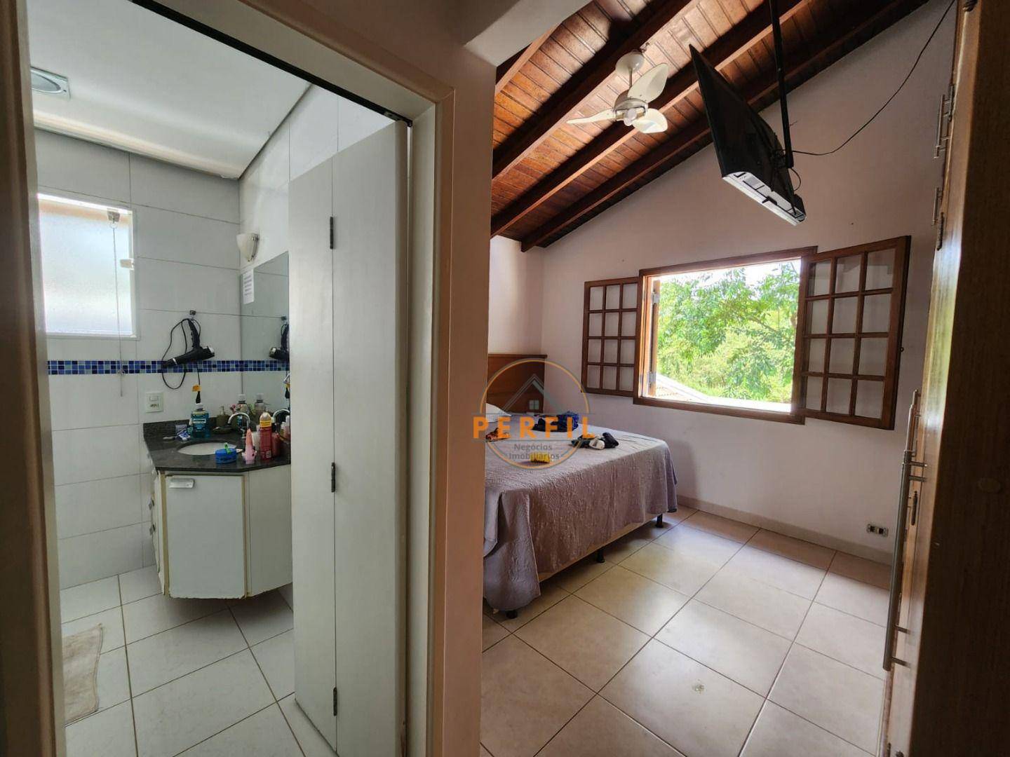 Casa de Condomínio à venda com 5 quartos, 238m² - Foto 11