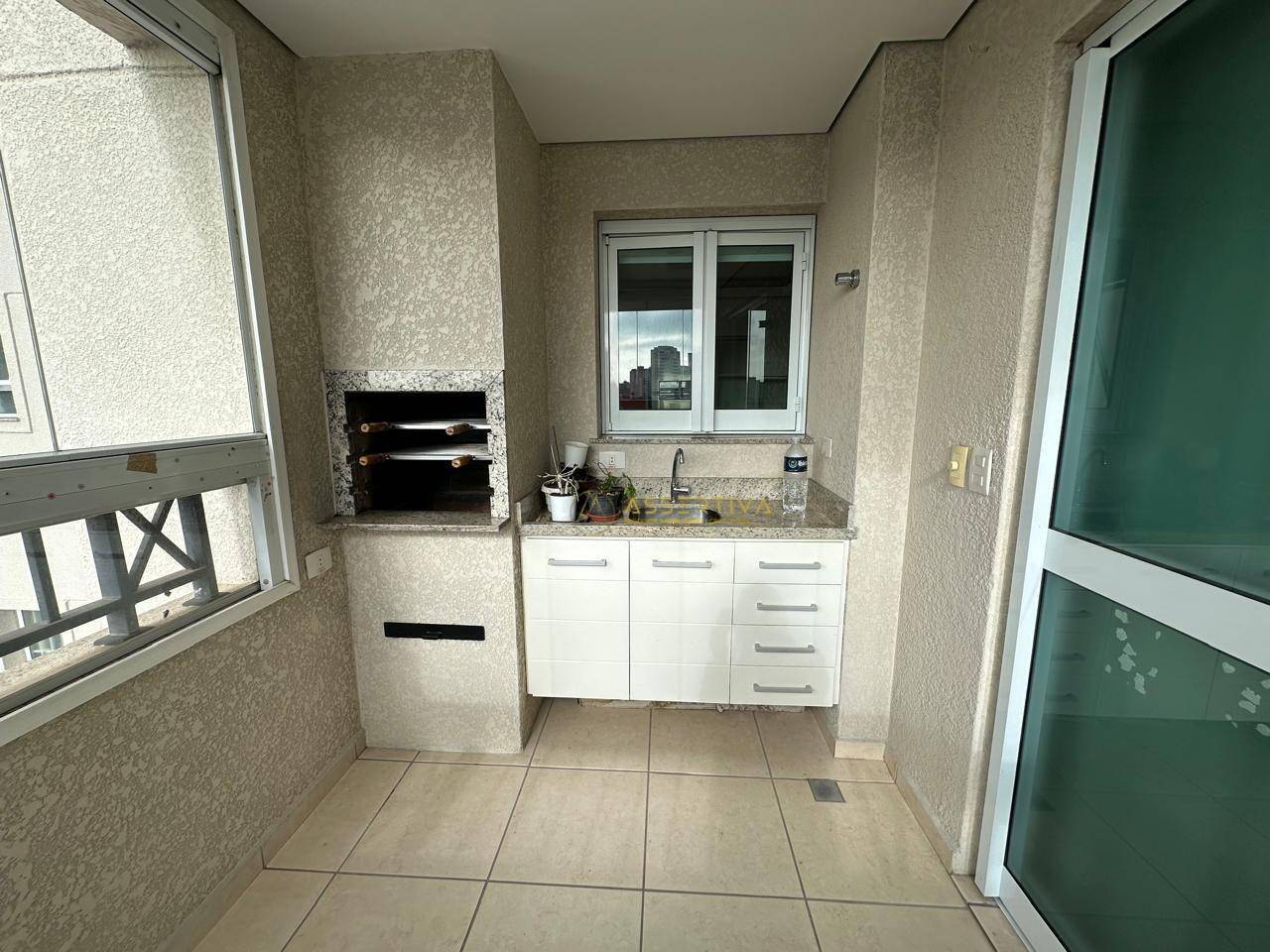 Apartamento para alugar com 3 quartos, 172m² - Foto 11