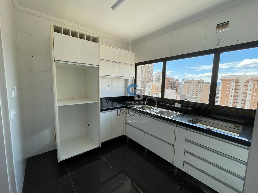 Apartamento à venda com 4 quartos, 176m² - Foto 5