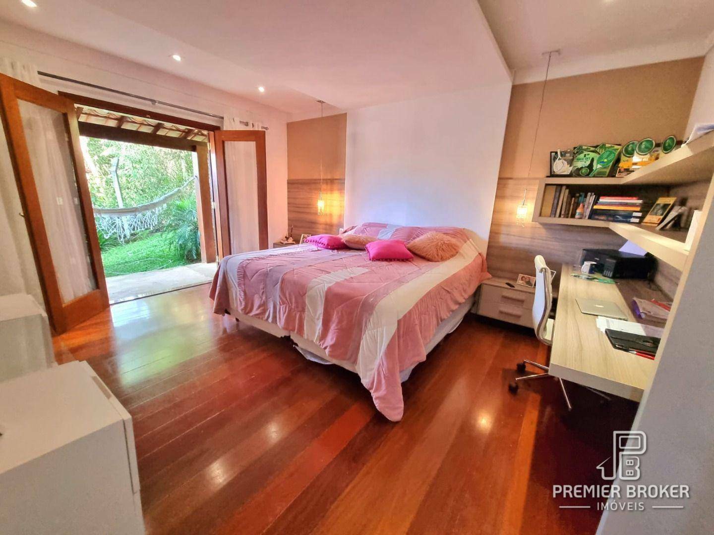 Casa à venda com 4 quartos, 600m² - Foto 28