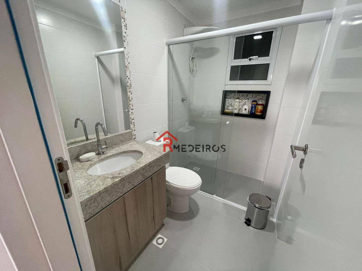 Apartamento à venda com 2 quartos, 80m² - Foto 27