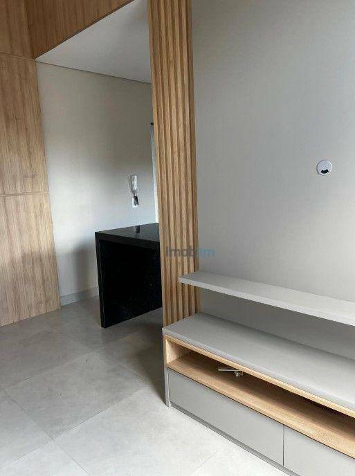 Casa à venda e aluguel com 3 quartos, 114m² - Foto 3