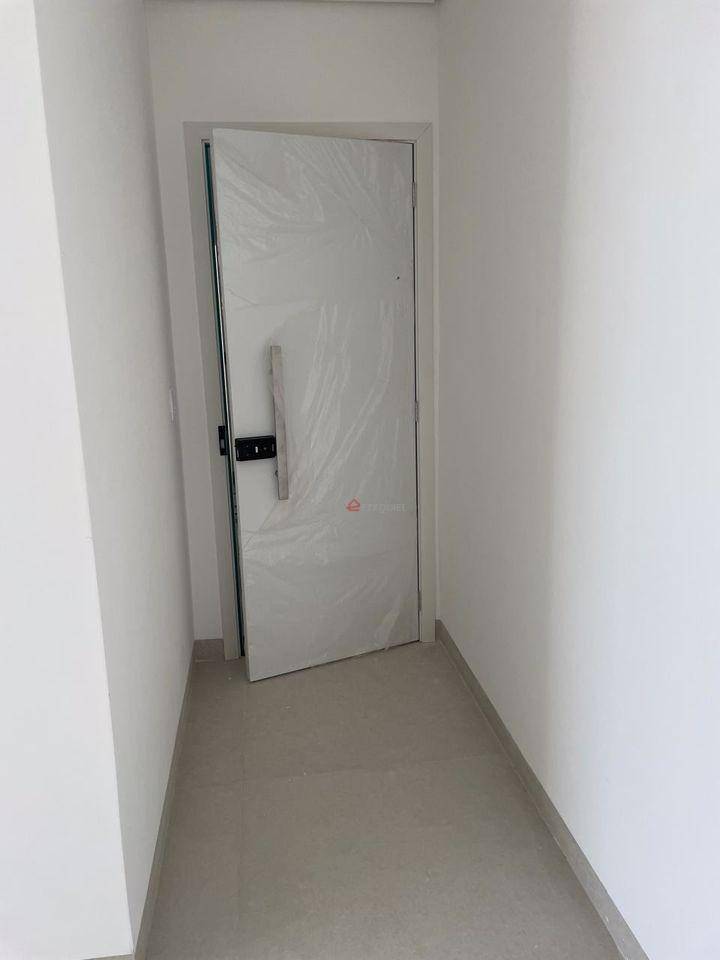 Apartamento à venda com 2 quartos, 141m² - Foto 10