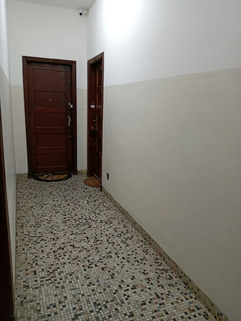 Apartamento à venda com 2 quartos, 73m² - Foto 2