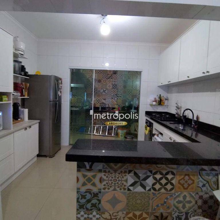 Sobrado à venda com 3 quartos, 120m² - Foto 1