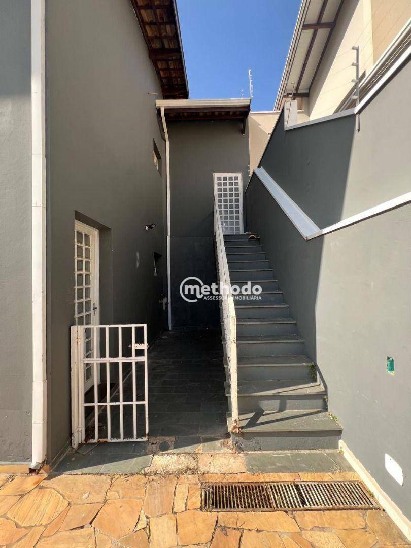 Casa à venda com 3 quartos, 236m² - Foto 3