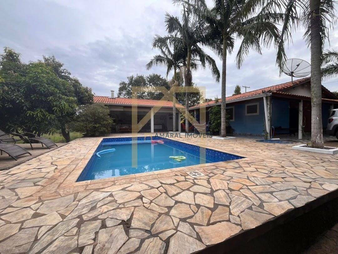 Chácara à venda com 4 quartos, 150m² - Foto 8