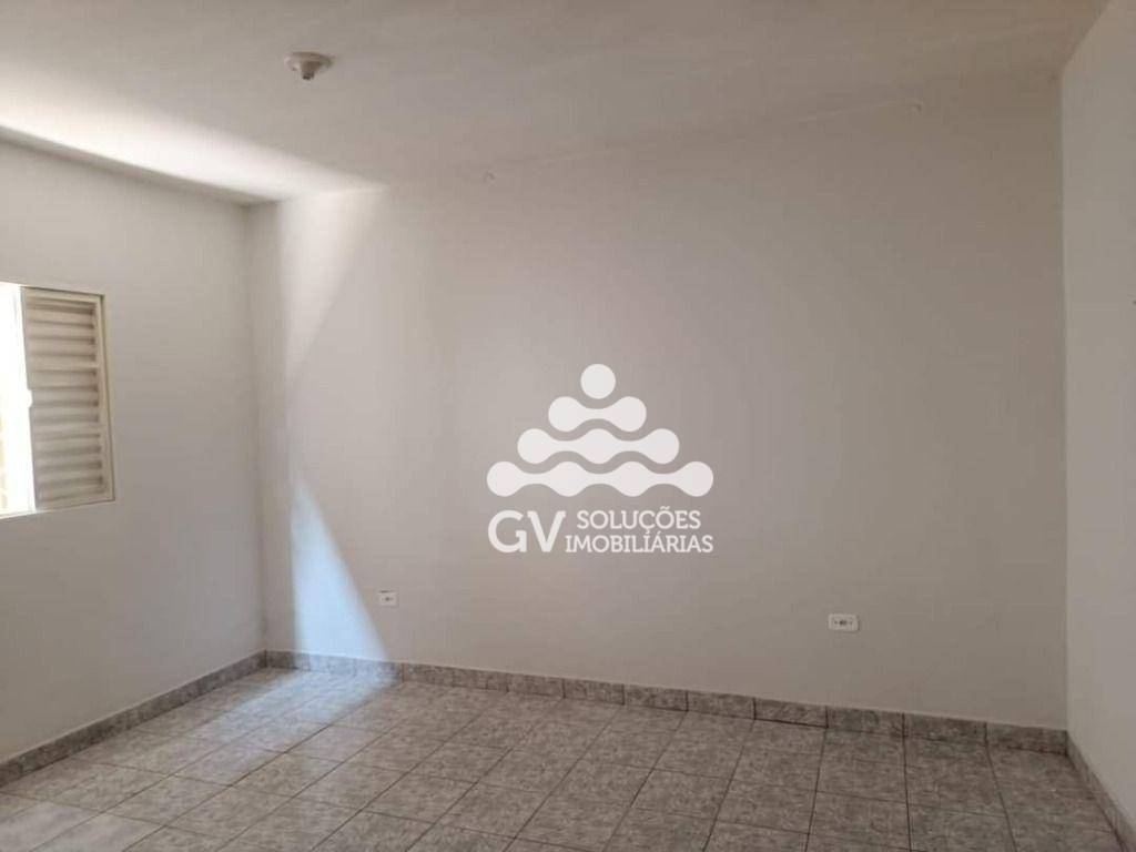 Casa à venda com 2 quartos, 180m² - Foto 5