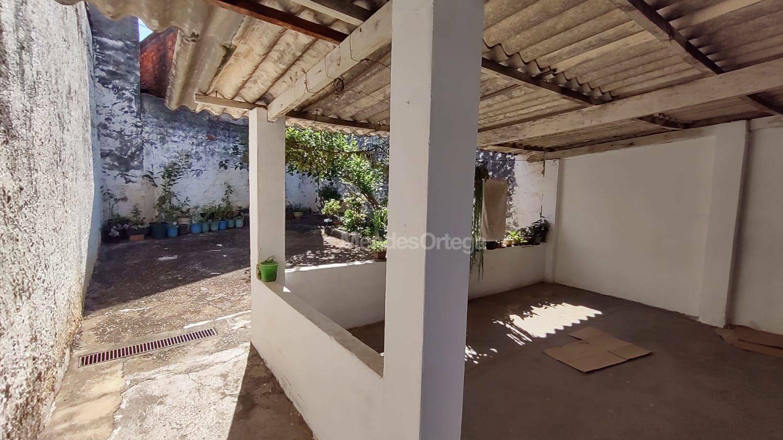 Casa à venda com 2 quartos, 100m² - Foto 8