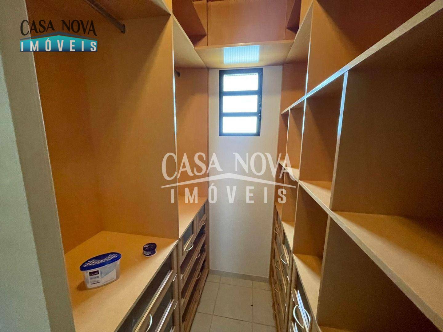 Casa de Condomínio para alugar com 3 quartos, 300m² - Foto 8