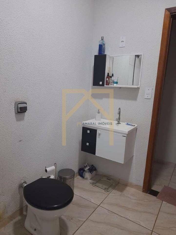 Casa à venda com 2 quartos, 120m² - Foto 12