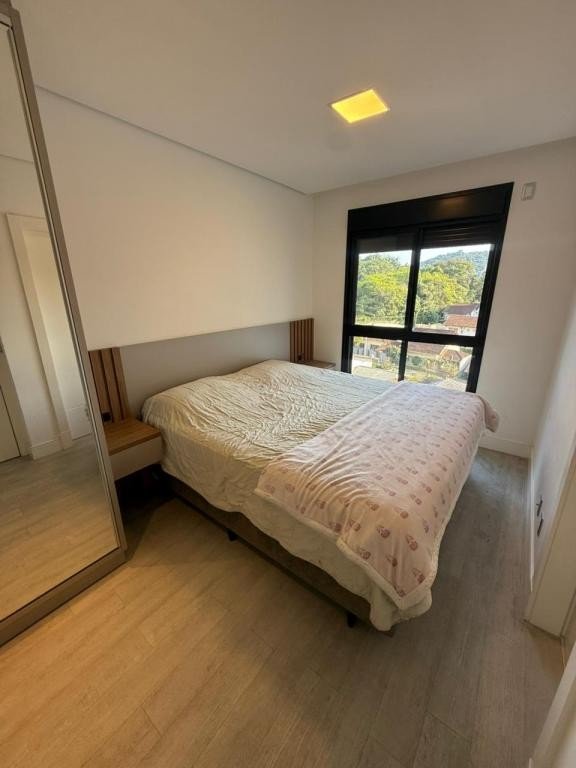 Apartamento para alugar com 2 quartos, 80m² - Foto 11