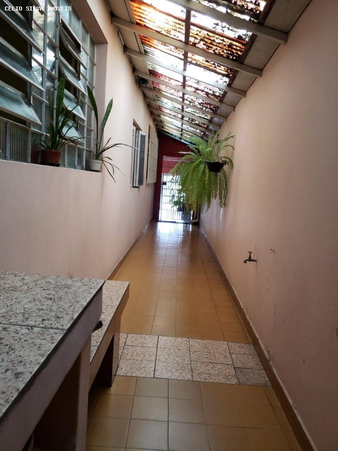 Casa à venda com 2 quartos, 250m² - Foto 13