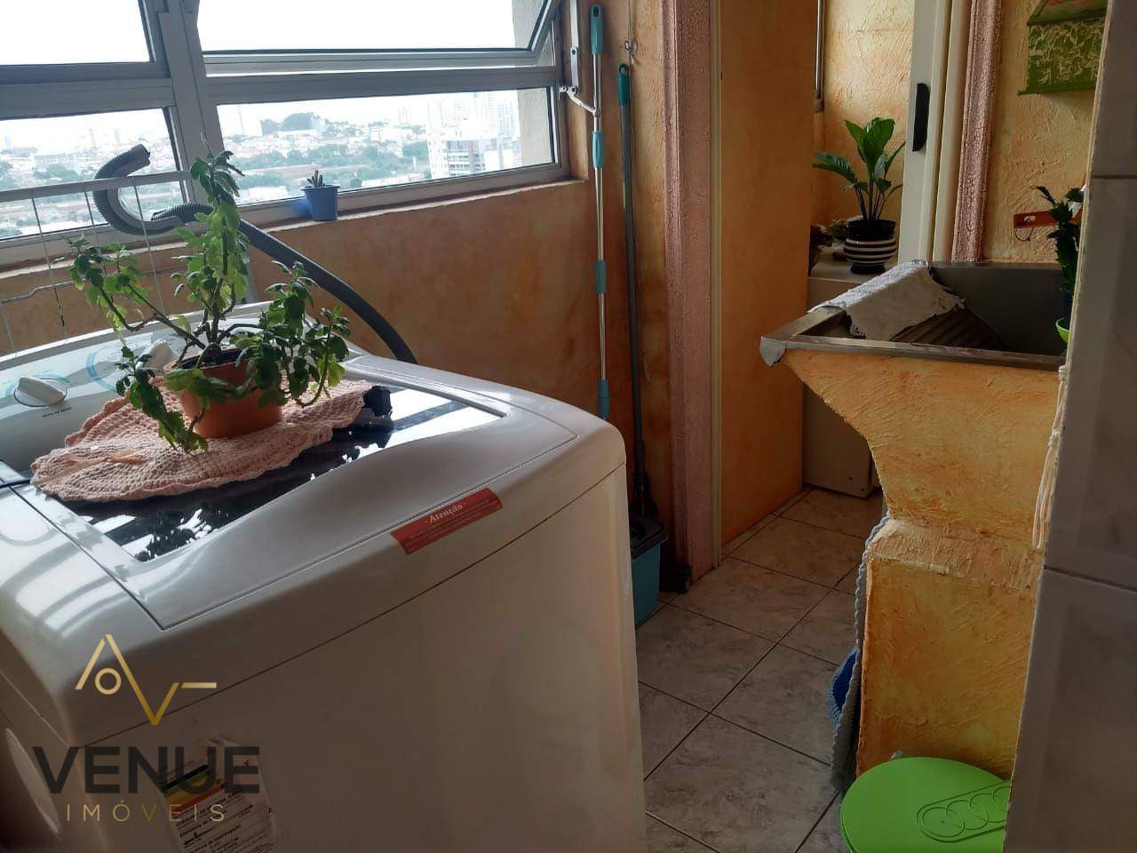 Apartamento à venda com 2 quartos, 63m² - Foto 7