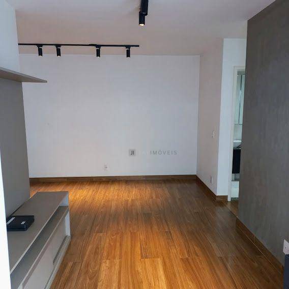 Apartamento à venda com 2 quartos, 60m² - Foto 1