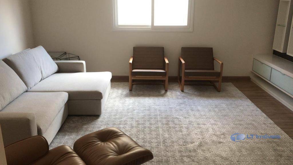 Casa de Condomínio para alugar com 4 quartos, 360m² - Foto 3