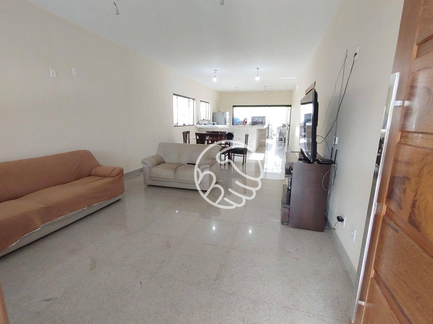 Casa, 4 quartos, 210 m² - Foto 4