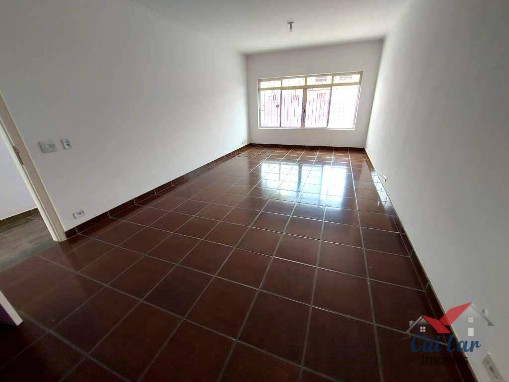 Sobrado à venda e aluguel com 3 quartos, 250m² - Foto 1