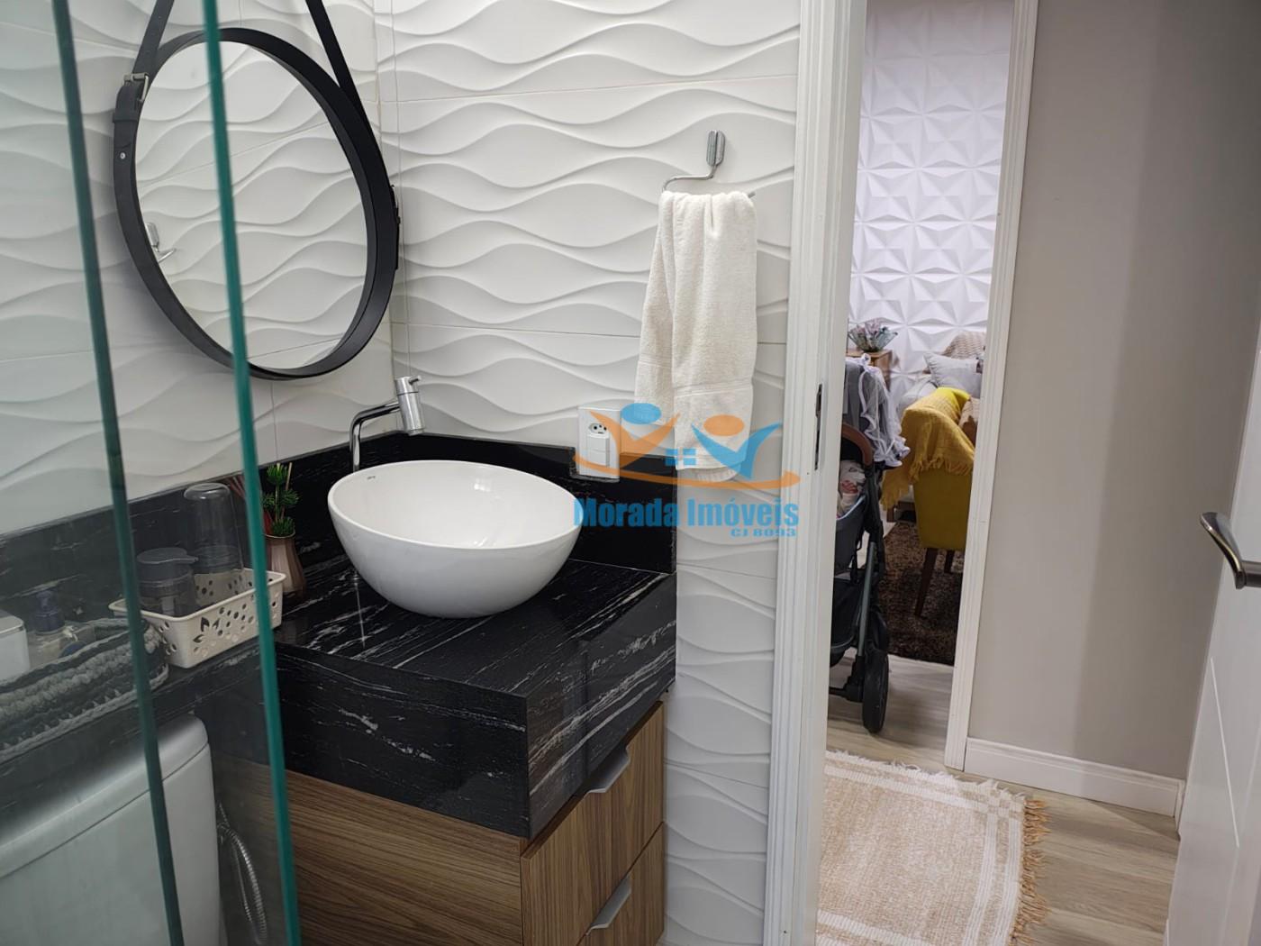 Casa à venda com 3 quartos, 330m² - Foto 1