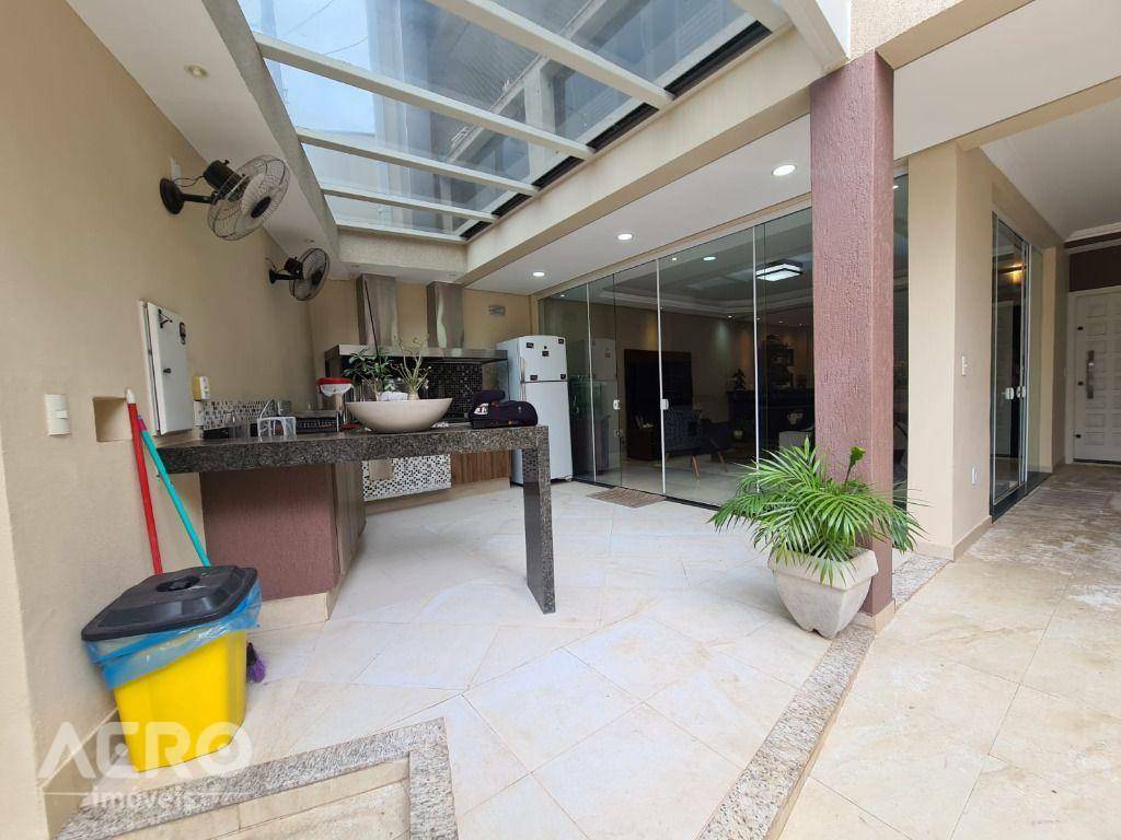 Casa à venda com 3 quartos, 472m² - Foto 16